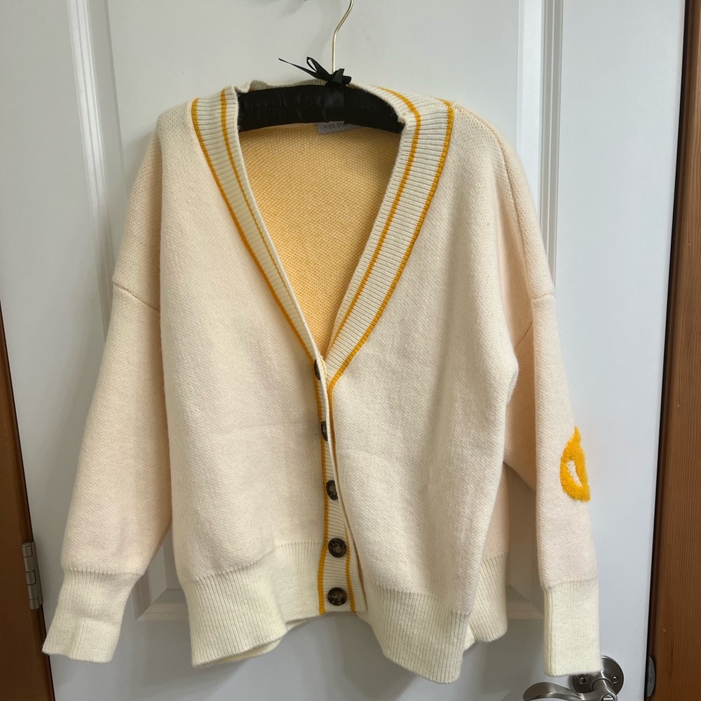 Smiley cardigan with smileys on the elbows